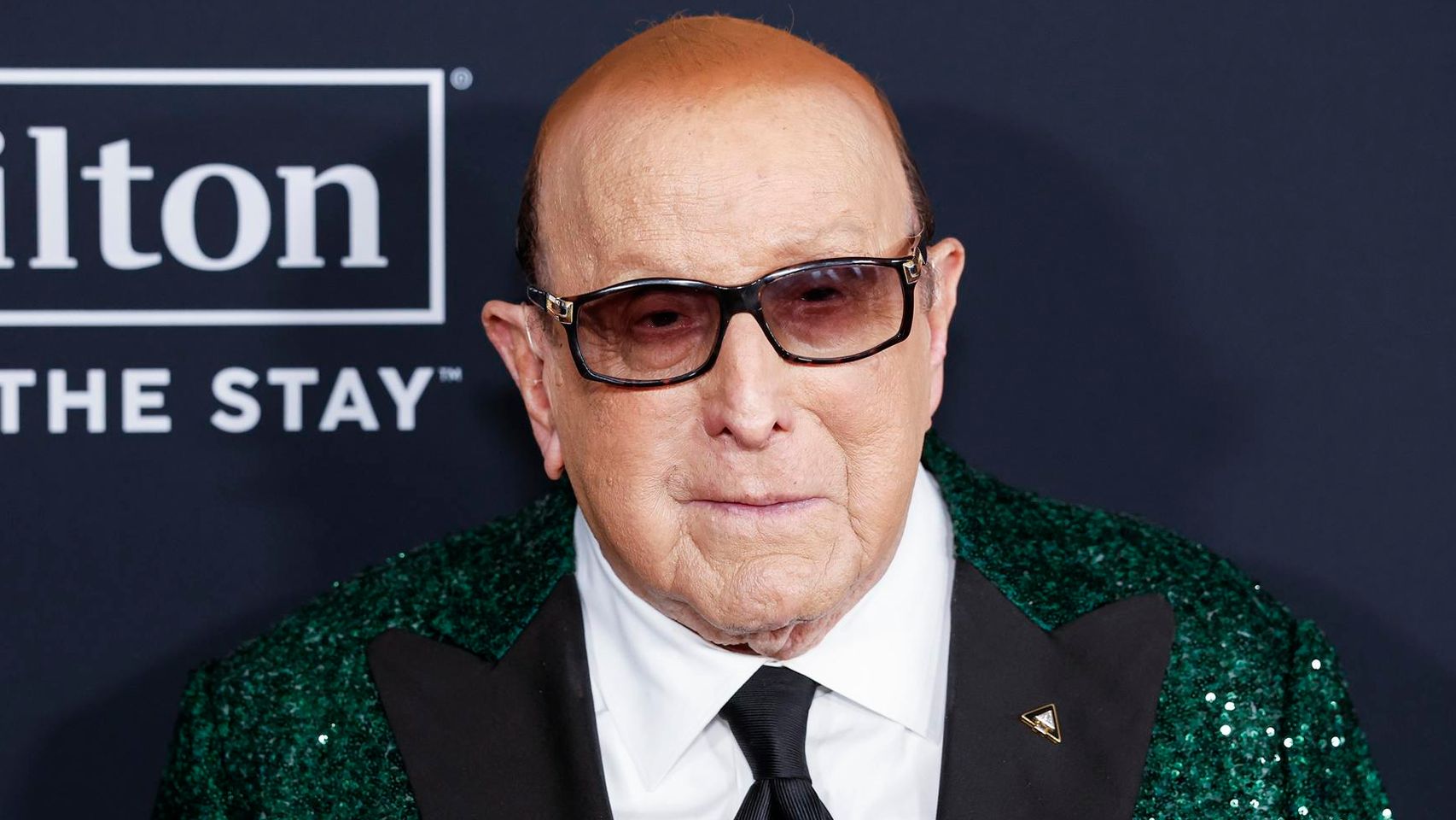 Muere Clive Davis, el legendario productor musical que descubrió a Whitney Houston y Bruce Springsteen