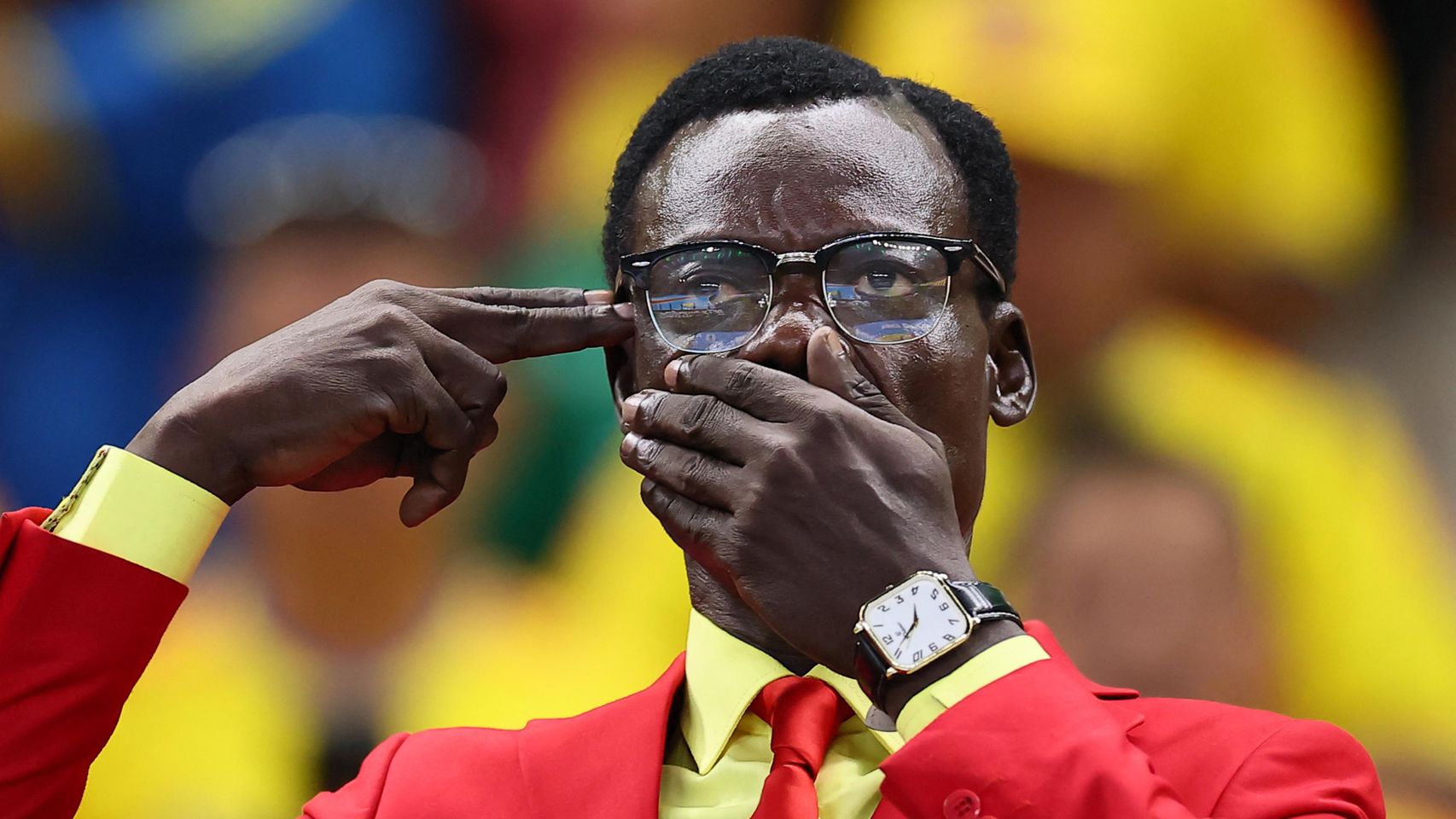 Michel Nkuka Mboladinga, conocido como Lumumba Vea, posando antes del partido contra la República Democrática del Congo.