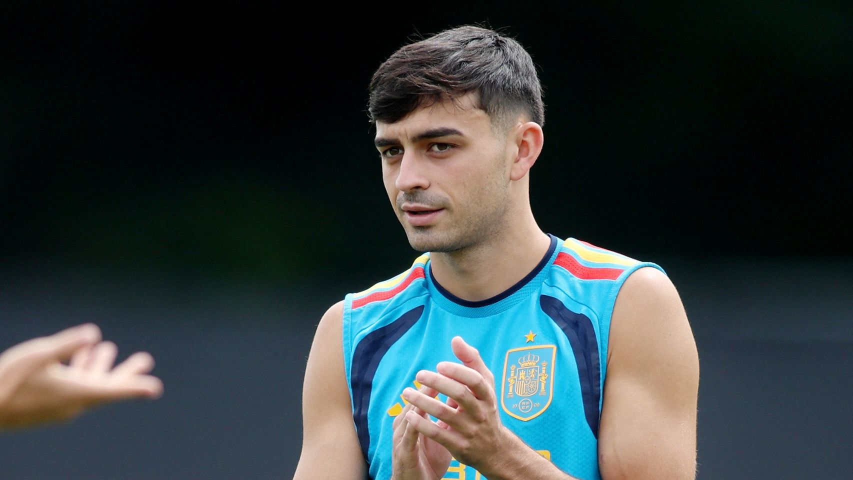 Pedri, durante el entrenamiento previo al partido contra Uruguay.