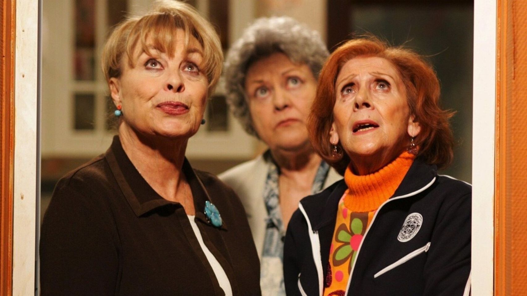 Gemma Cuervo, Emma Pennela y Mariví Bilbao en 'La que viene'.