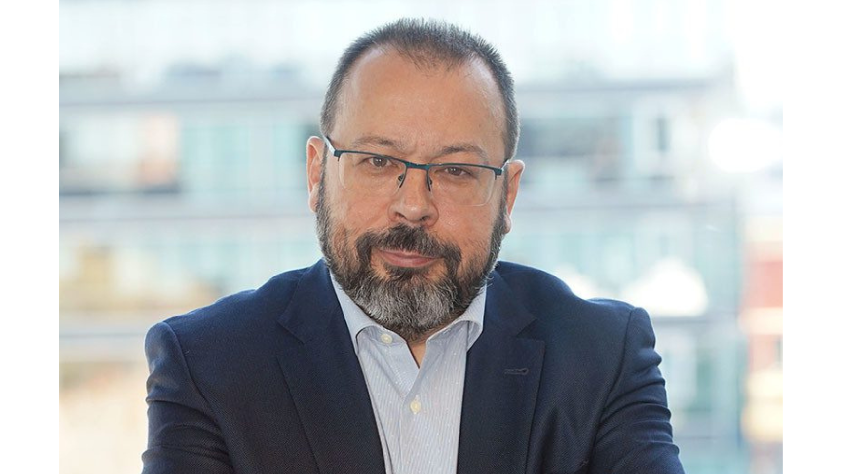 César Hernández García