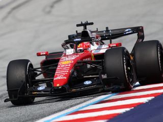Leclerc, durante una carrera.