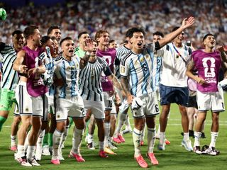 Los jugadores argentinos celebran la victoria ante Suiza.