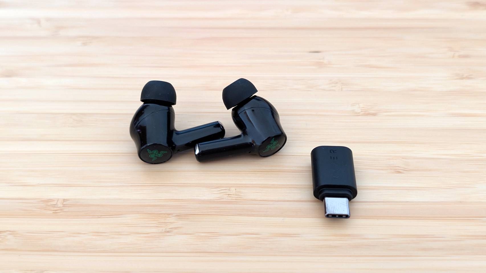 Los Razer Hammerhead V3 Hyperspeed.