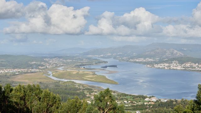 Río Miño a la altura de A Guarda