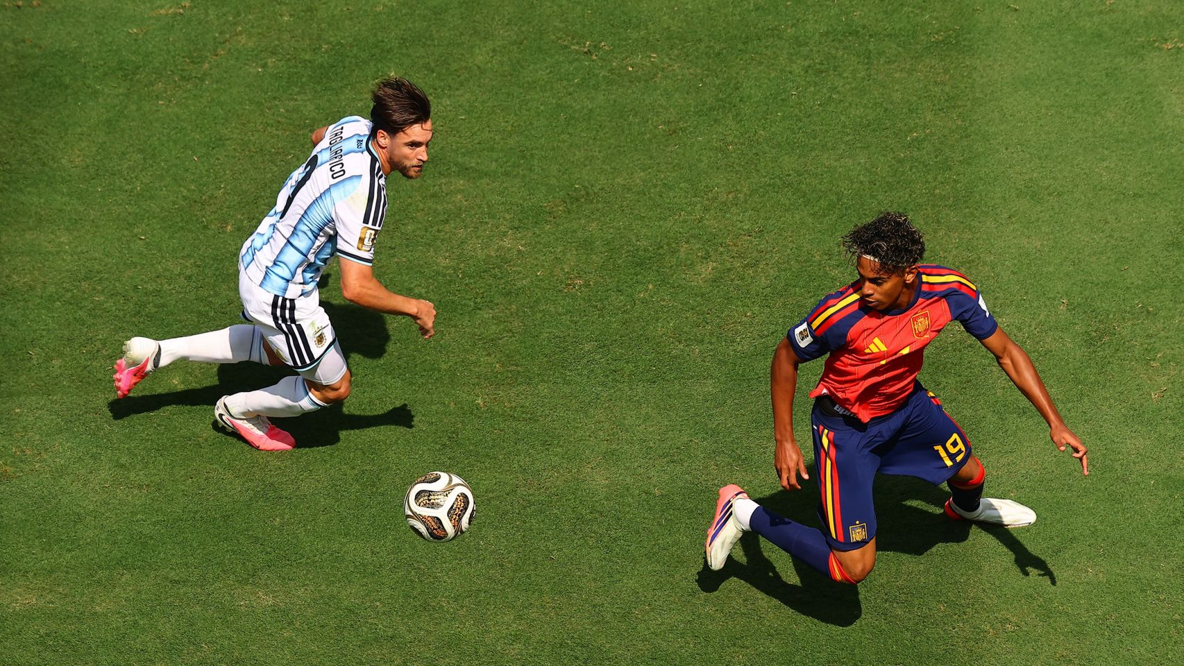 La jugada de Lamine Yamal contra Argentina en la final del Mundial 2026.