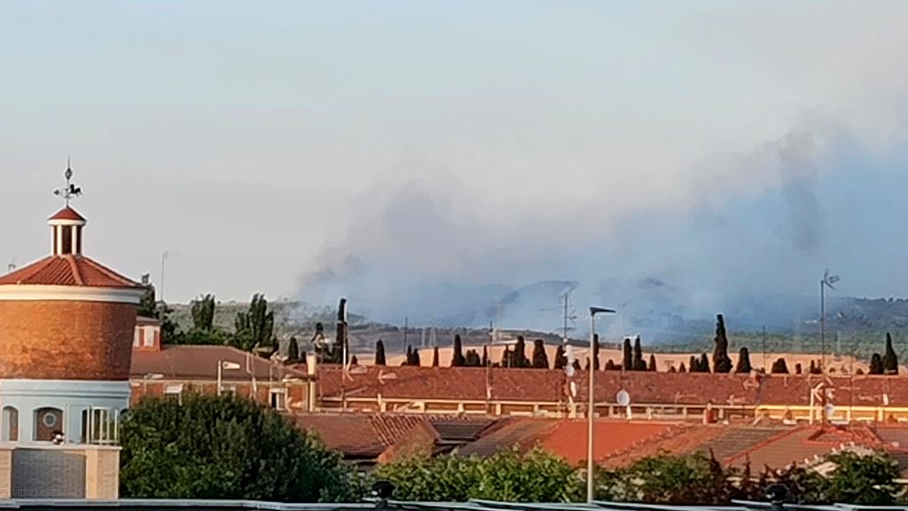 Imagen del humo del incendio. 