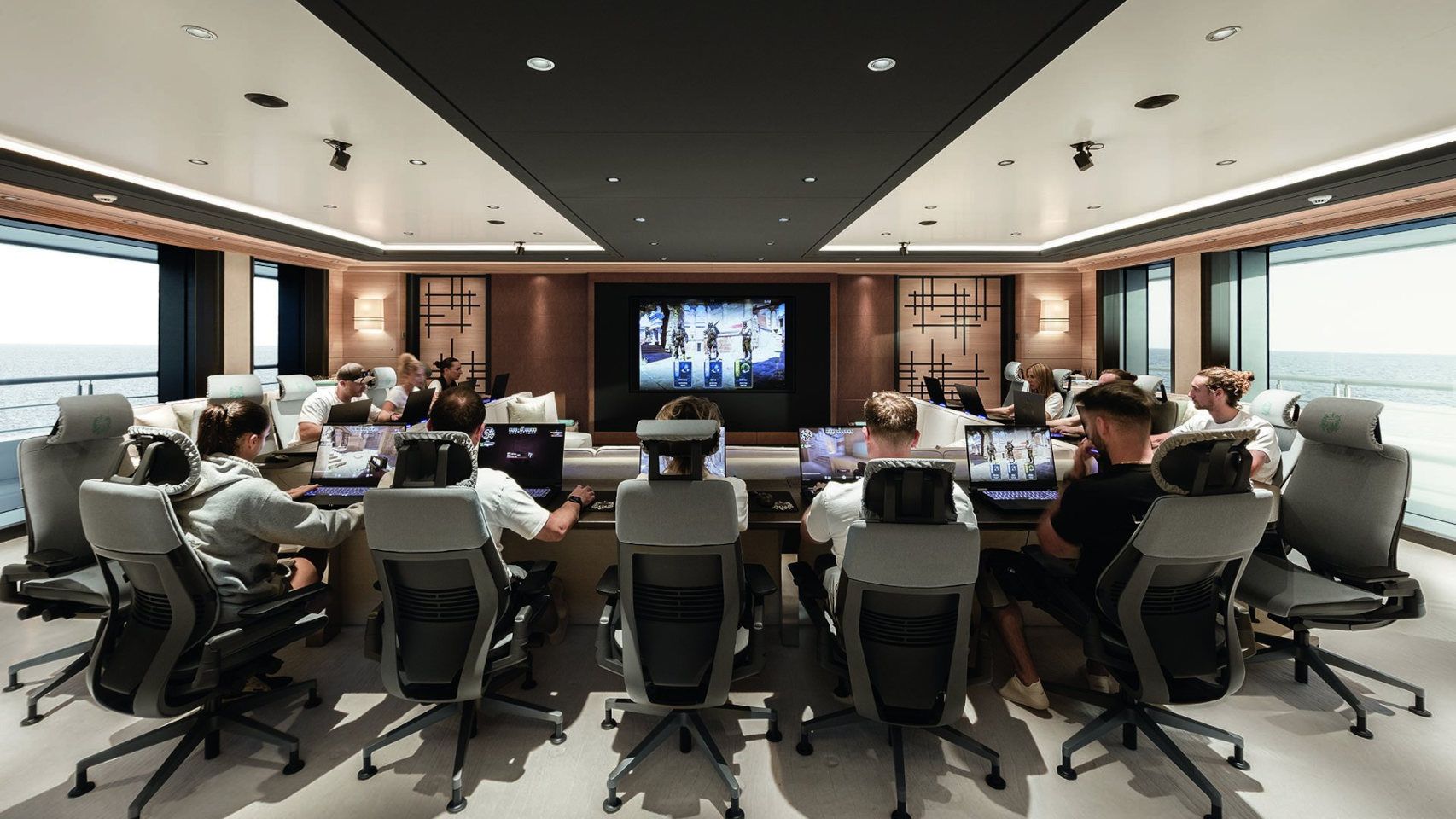 La sala de juegos del yate Leviathan