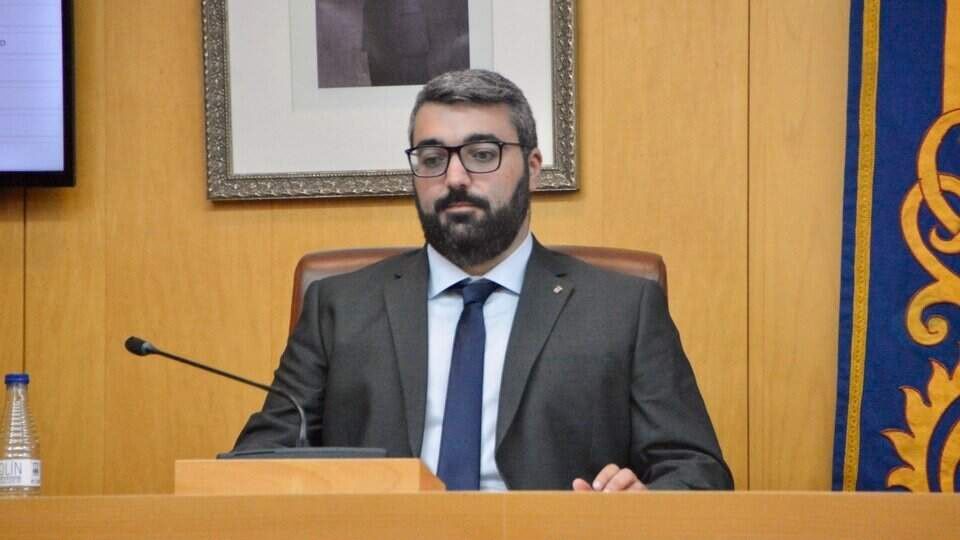 Melchor León en la Asamblea ceutí.