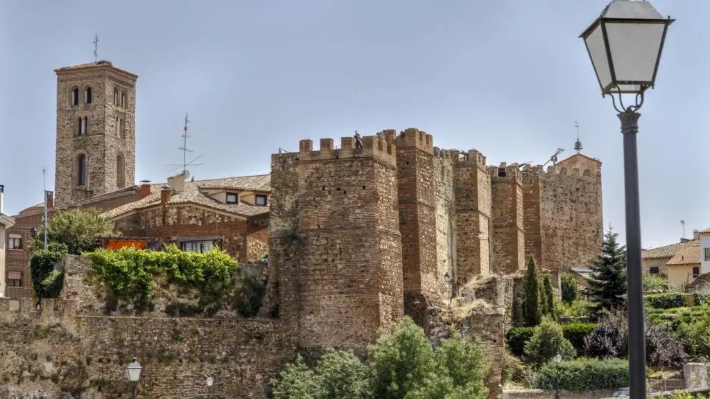 Buitrago de Lozolla.