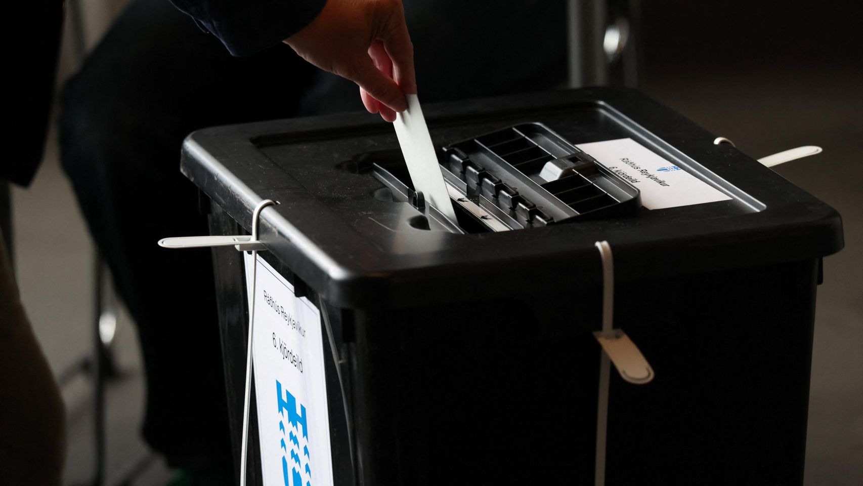 El «sí» mantiene una ligera ventaja en el referéndum islandés sobre las negociaciones de ingreso en la Unión Europea