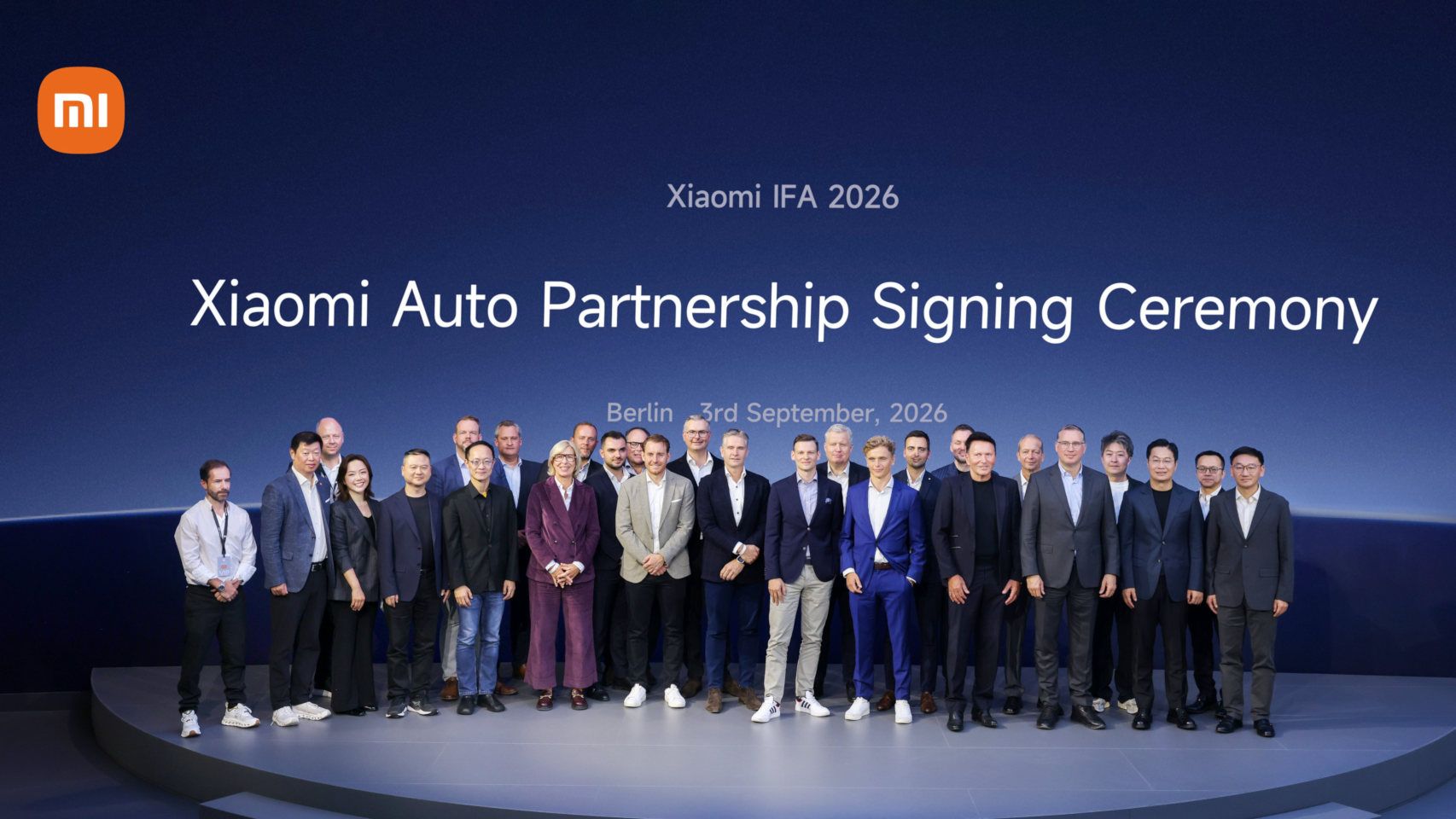 Presentación del acuerdo entre Xiaomi Auto y los concesionarios