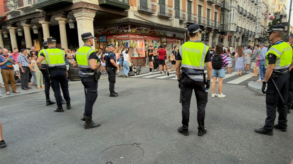 Agentes de la Policía Local de Valladolid en el inicio de las fiestas.