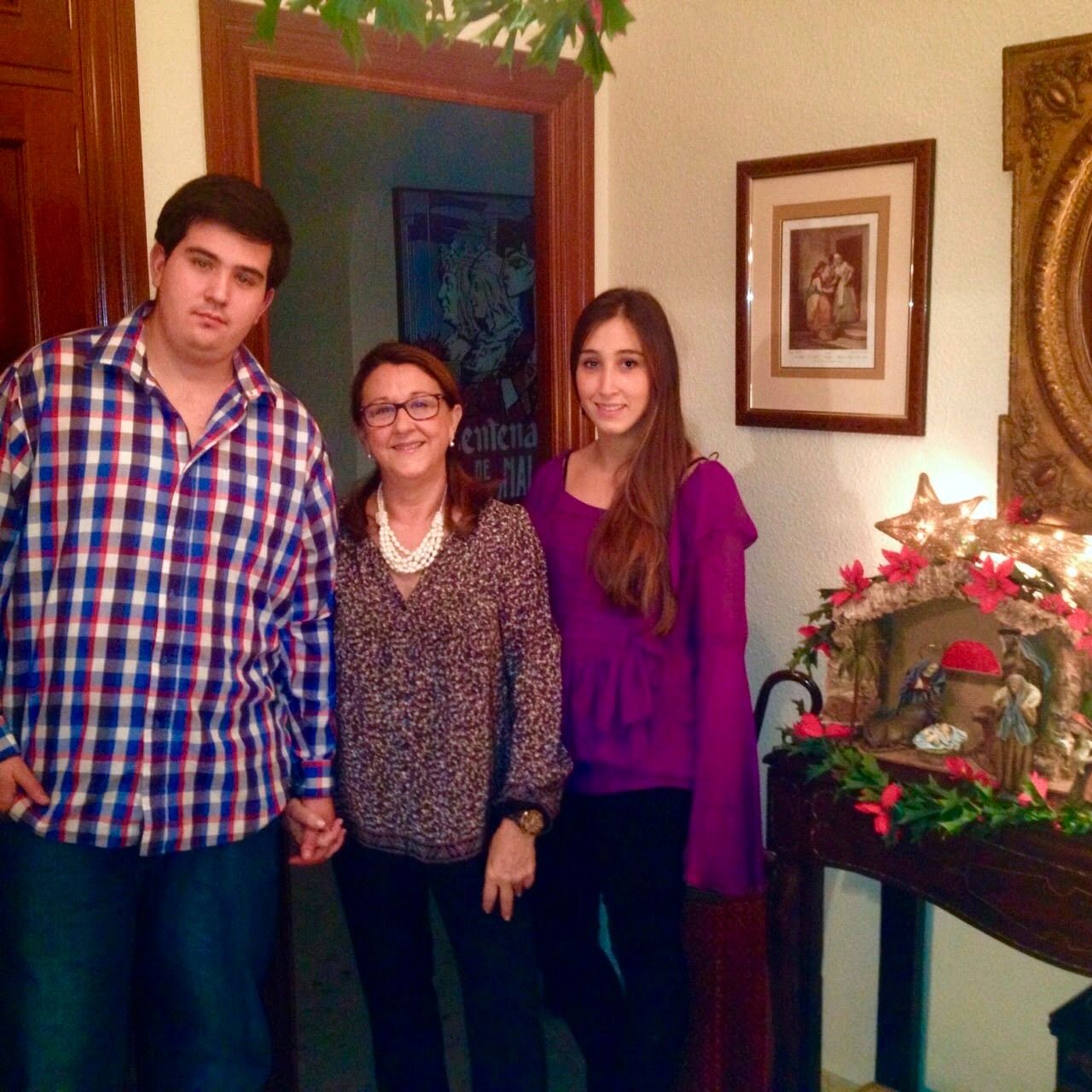 Cristina, con sus hijos una Navidad.