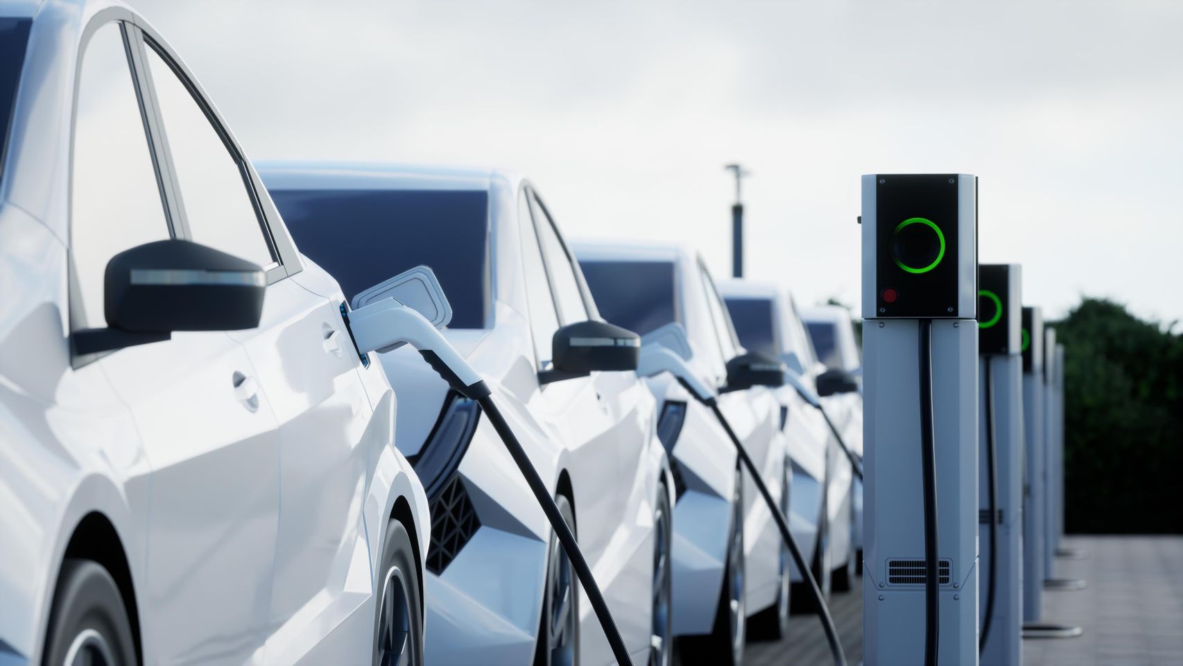 China da una lección con los coches eléctricos: podrán cargar un vehículo en 4 minutos gracias a las baterías de sodio