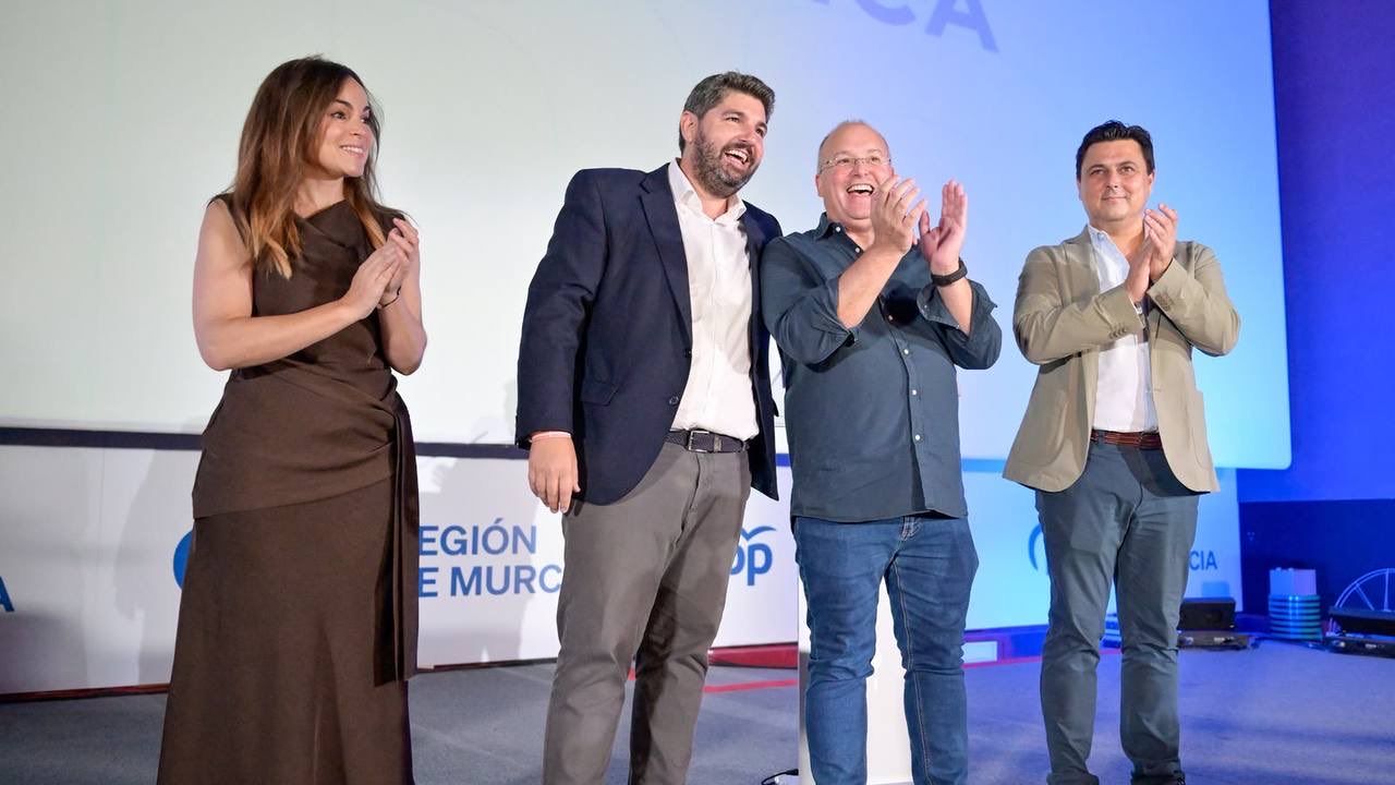 Miras se postula a la reelección en el PP de Murcia y moviliza a la militancia para las elecciones ante un «Gobierno moribundo»
