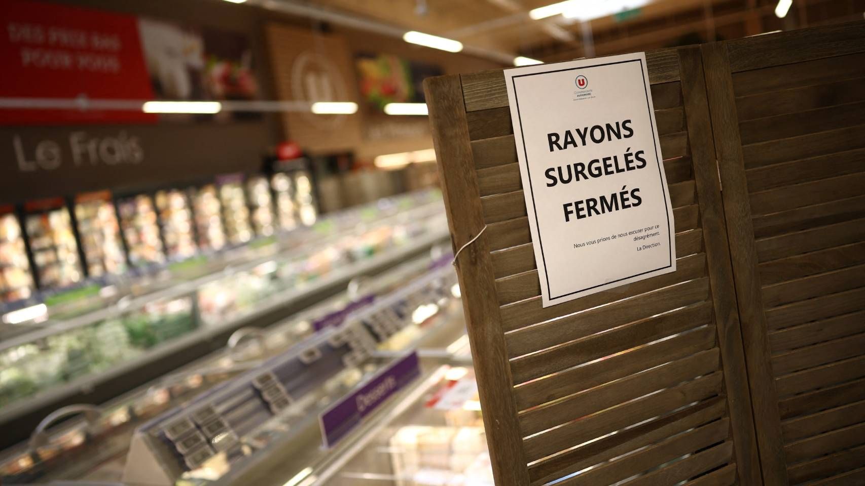 Vista del pasillo de alimentos congelados cerrado en un supermercado cerca de Nantes tras el ciberataque.