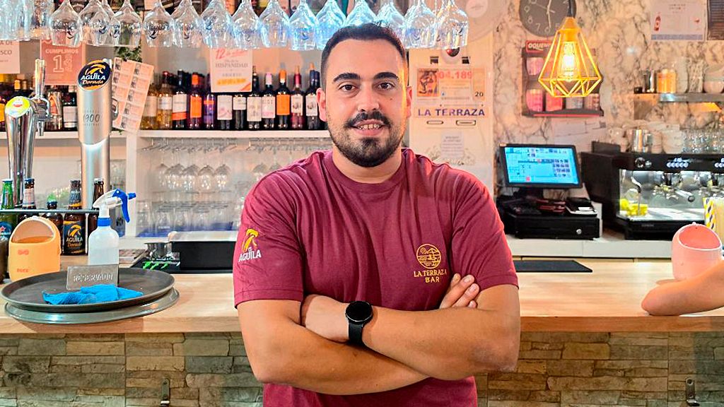 Samuel en el Bar La Terraza de Valladolid.