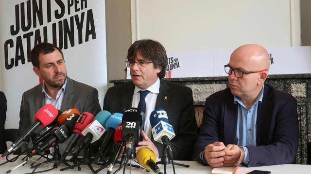 Puindemont, Comín y el abogado Gonzalo Boye, el pasado sábado en Bruselas./