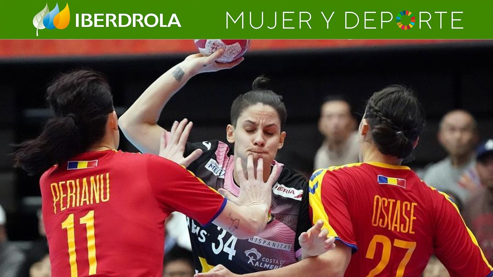 Alicia Fernández Fraga, durante el Rumanía - España del Mundial femenino de balonmano