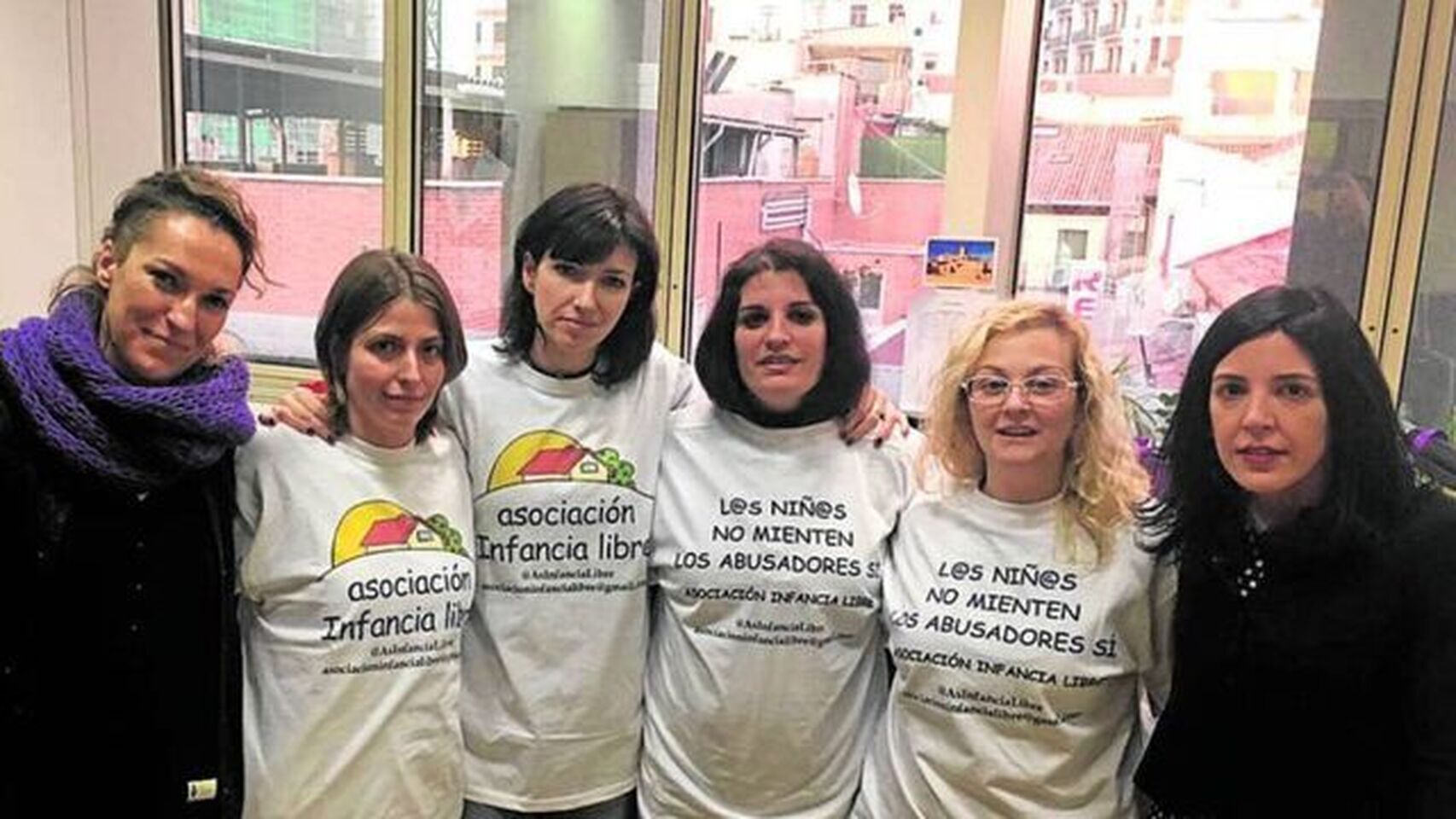 Miembros de Infancia Libre,