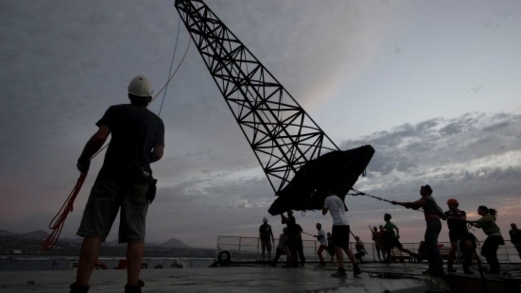 El petróleo se dispara más de un 3% por el cierre de pozos en EEUU