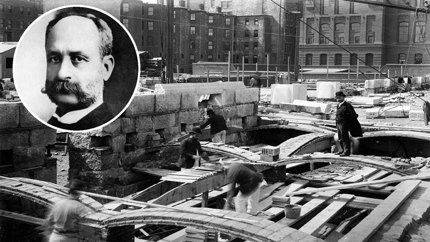 Rafael Guastavino durante la construcción de la Biblioteca Pública de Boston en 1889.