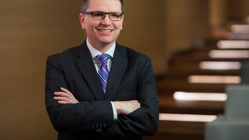 Paul LaCoursiere, Analista Financiero Acreditado (CFA), como responsable mundial de Inversiones ESG