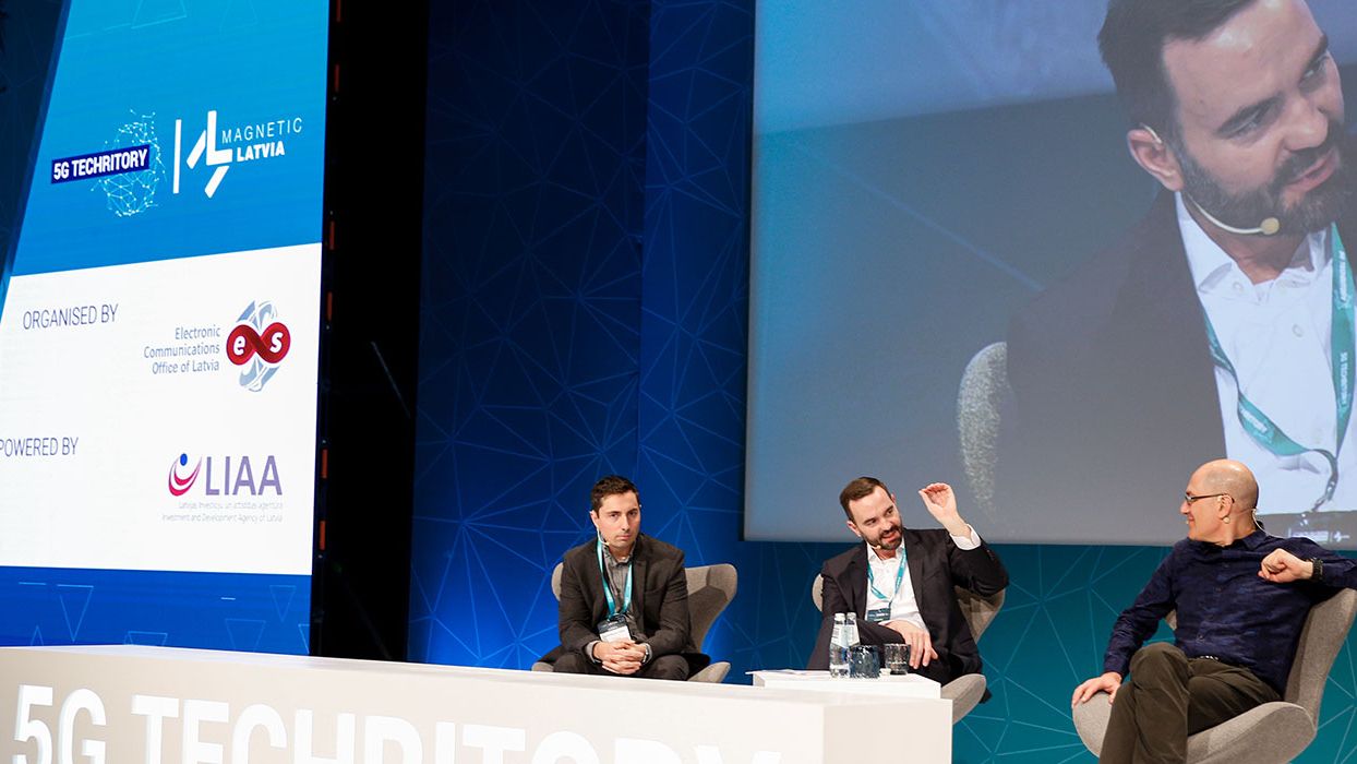 Florian Anton, en una mesa redonda del 5G Techritory.