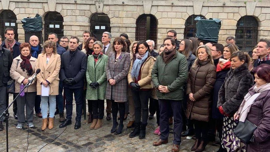 Instituciones y partidos condenan en Toledo el asesinato de una mujer a manos de su hijo tras agredirla sexualmente
