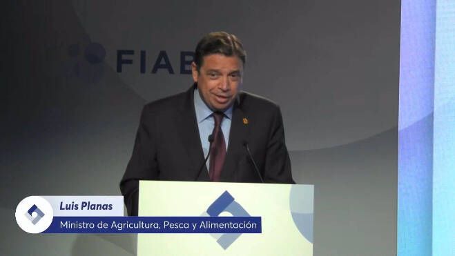 El ministro de Agricultura, Pesca y Alimentación, Luis Planas, durante su participación el foro de FIAB. Foto: EUROPA PRESS