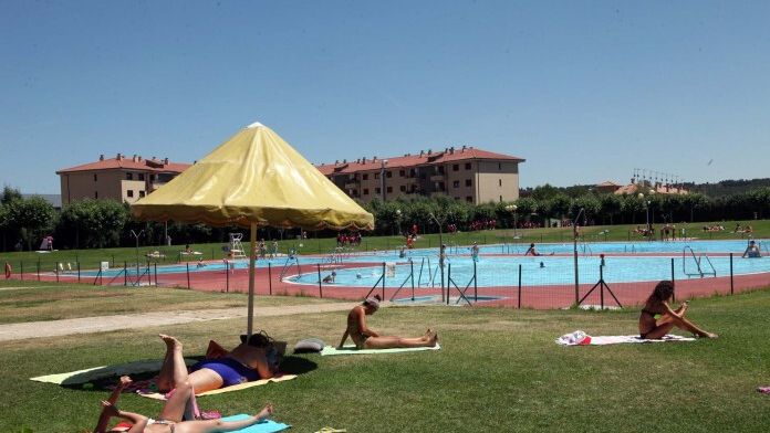 piscina leon