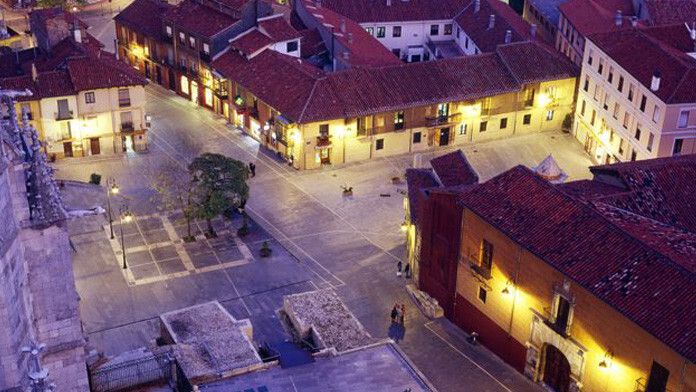 leon-intur-turismo-tranquilidad-nocturna