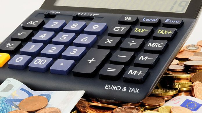 calculadora-facturas-deficit-pixabay