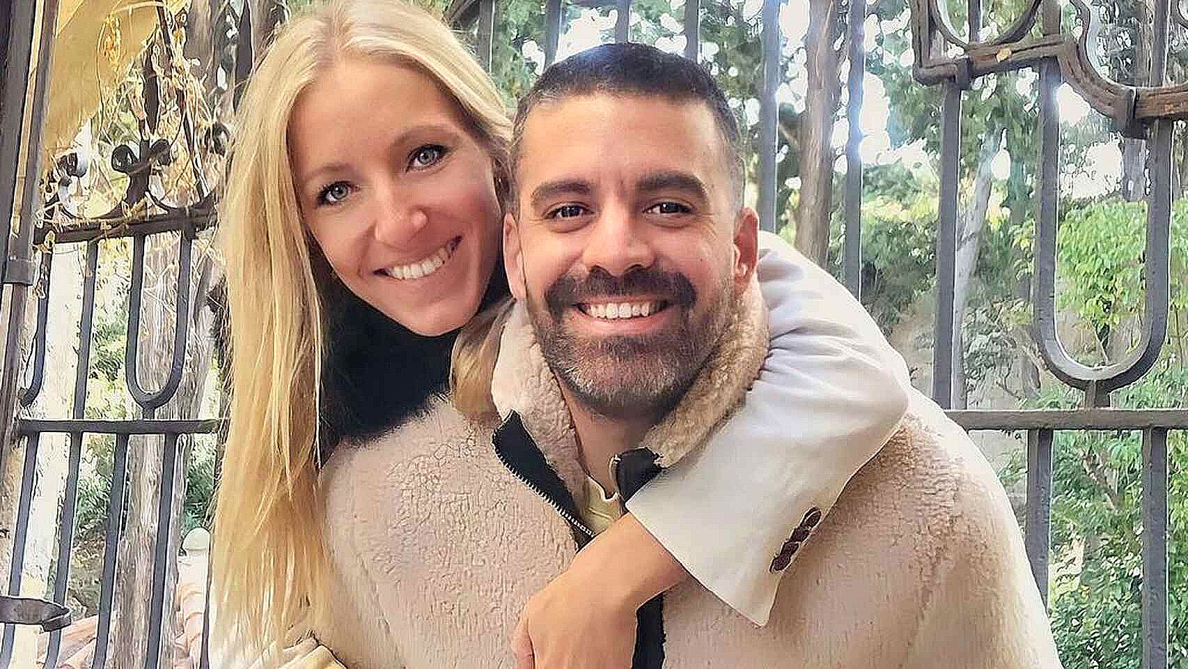 Mark Hamilton y su actual pareja, Miriam.