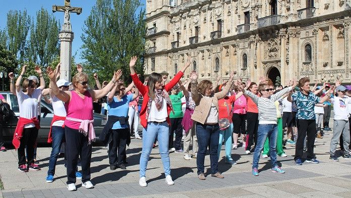 ejercicio intergeneracional semana del mayor