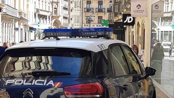 Policia Nacional Salamanca 3 696x463 (1)