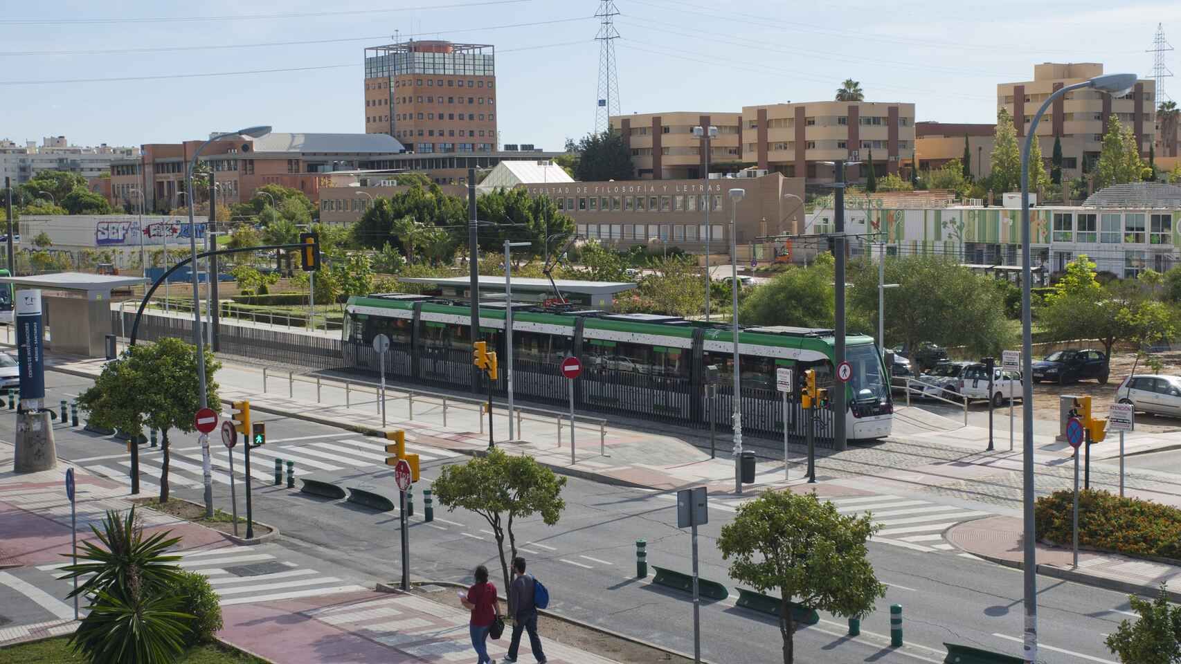 Uno de los trenes del Metro de Málaga.