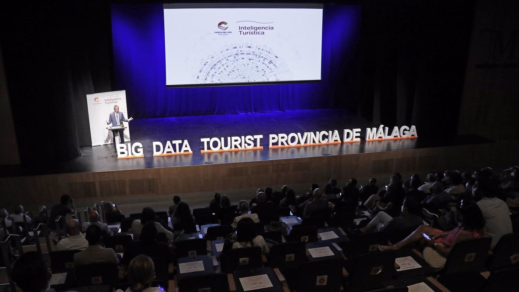El presidente de la Diputación de Málaga, Francisco Salado, presenta Big Data Tourist.