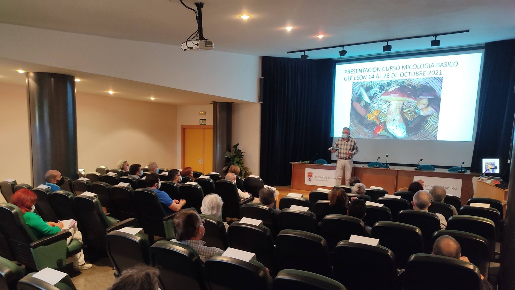 Curso de micología básico de la Universidad de León