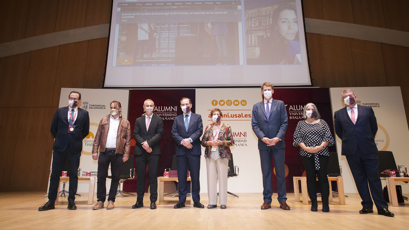 El rector de la USAL preside el acto de nombramiento de Socios de Honor de Socios de Honor de Alumni-Usal