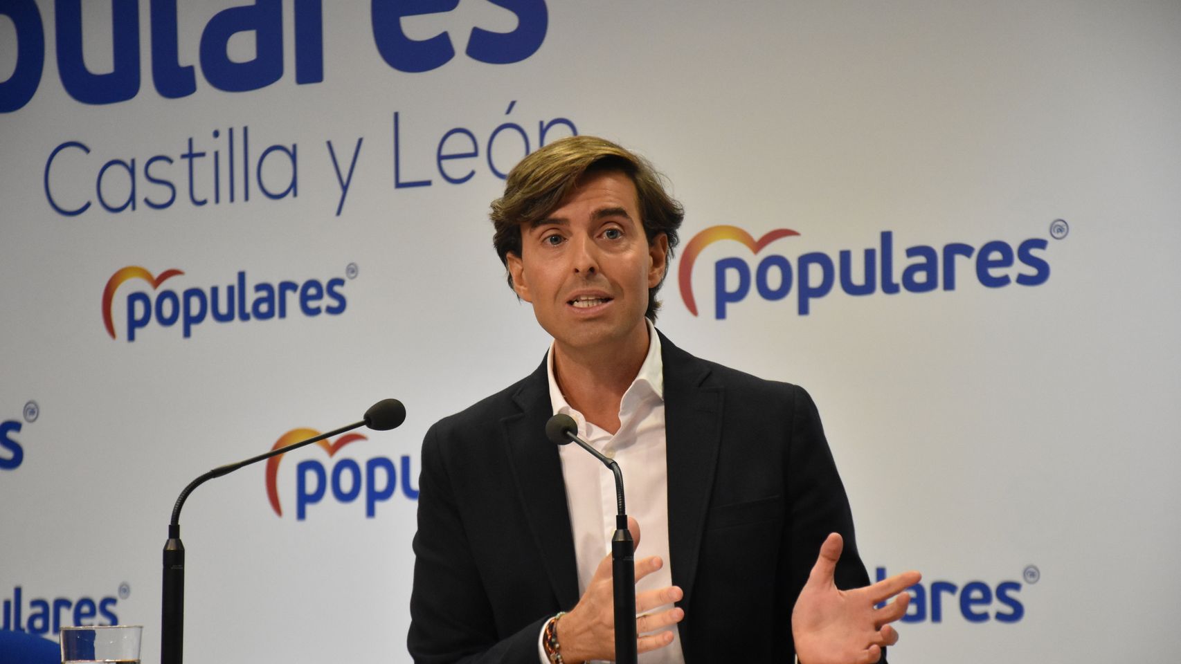 Pablo Montesinos en la sede del PP de Castilla y León