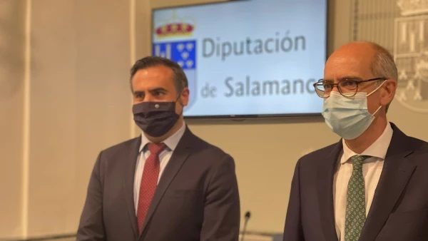 El diputado de Empleo y Desarrollo Rural, Antonio Labrador, y el presidente, Javier Iglesias