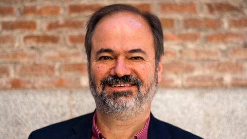 Image: Juan Villoro: Nuestro idioma debería llamarse hispanoamericano