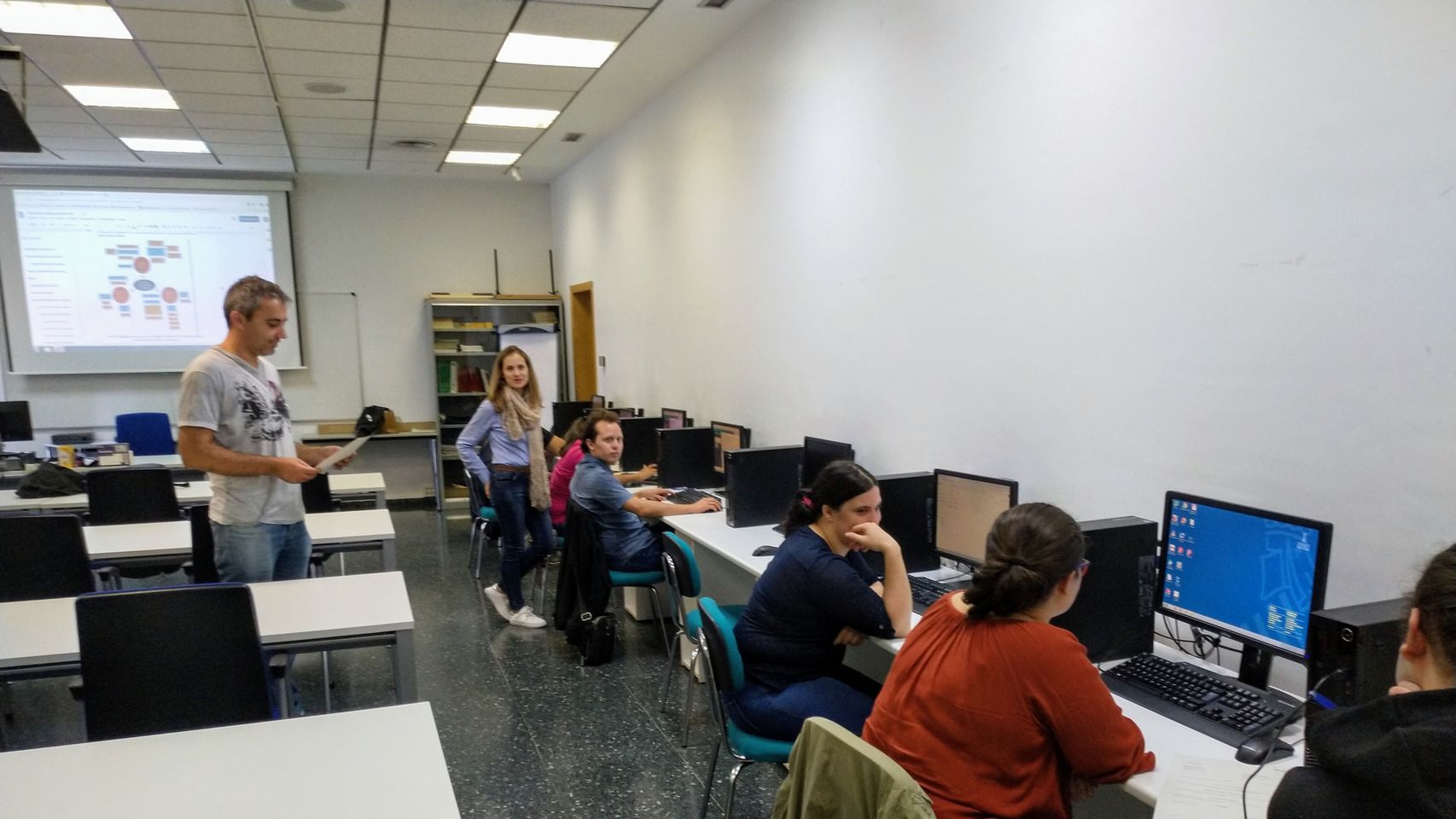 La tasa de paro en la Comunidad Valenciana vuelve al nivel prepandemia del primer trimestre de 2020.
