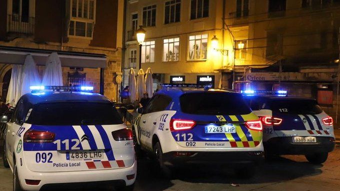Imagen de vehículos de la Policia Local de Burgos