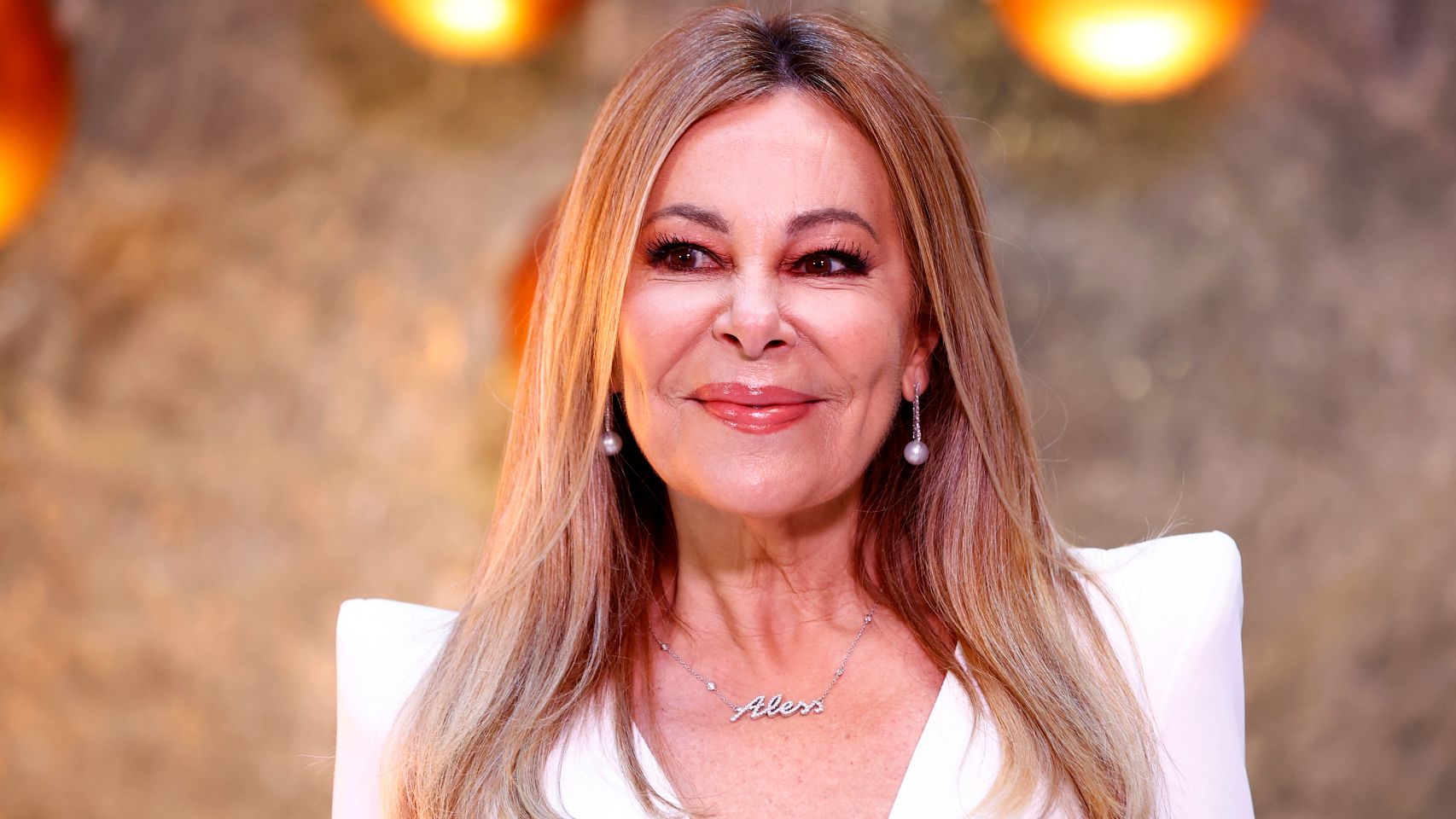Ana Obregón ha empleado las redes sociales para recordar a su madre.