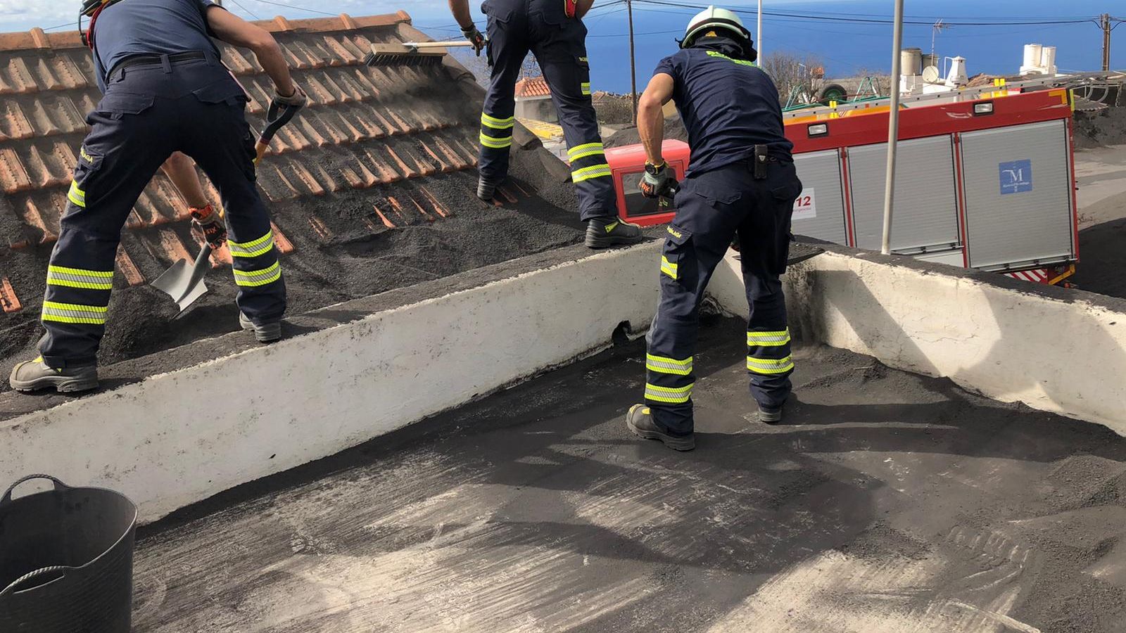 Imagen de archivo de los bomberos malagueños en La Palma.